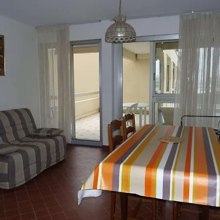 Apartment Avec Loggia, Terrasse & Parking Prive En Centre-ville, Proche - Fr-1-328-99 La Grande-Motte