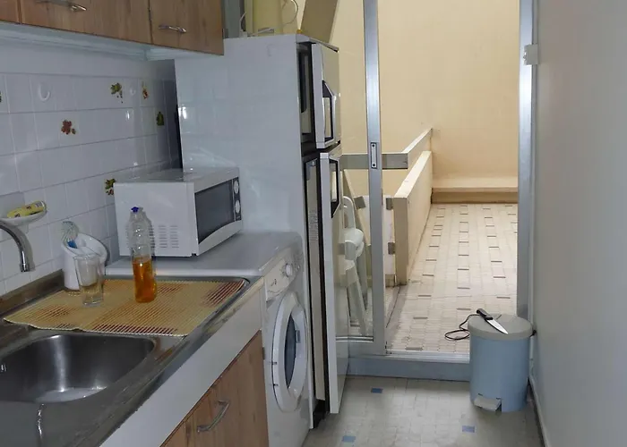 Avec Loggia, Terrasse & Parking Prive En Centre-ville, Proche - Fr-1-328-99 *